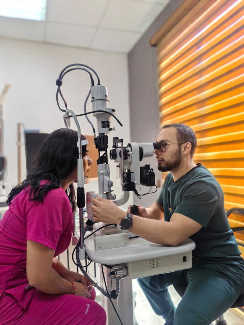 Prueba de Schirmer para diagnóstico de ojo seco en Oaxaca
